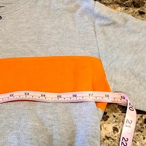 Old Navy long Sleeve crew neck sweater small.